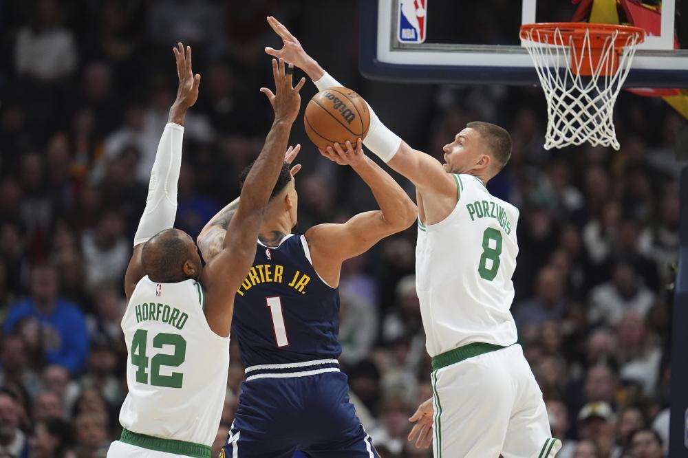 人们期待着 人们期待着