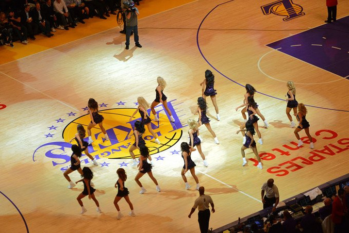 氛围浓厚 氛围浓厚